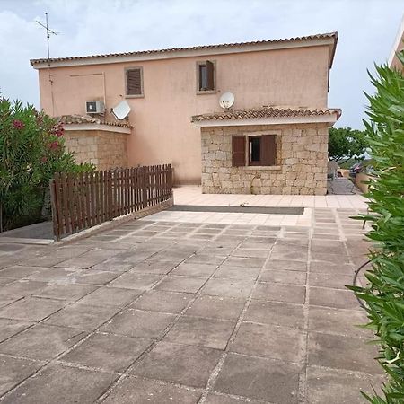 Casa A Pochi Minuti Dalla Spiaggia Di Vignola Vignola Mare Exterior foto